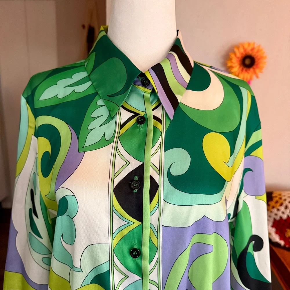 Retro Psychedelic Button-Up Blouse - Picture 2 of 9